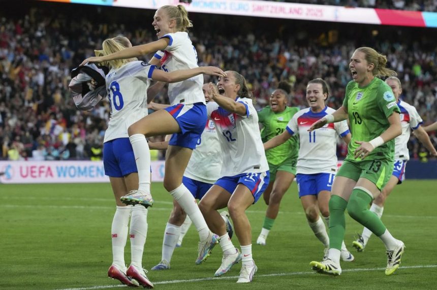 Zensky futbal EURO 2025 prilakal mnozstvo divakov