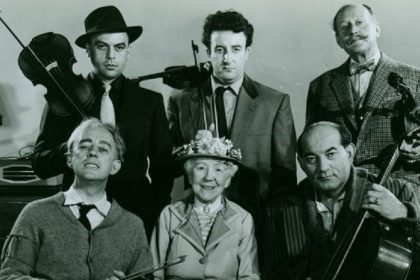 Pat lupicov a stara dama Filmova lahodka s najznamejsim ceskym hercom