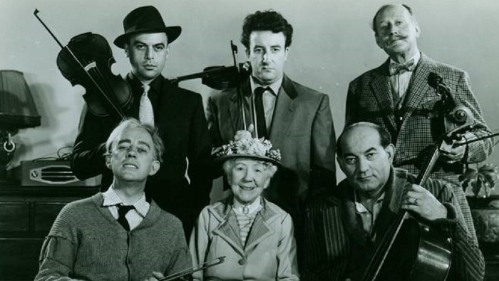 Pat lupicov a stara dama Filmova lahodka s najznamejsim ceskym hercom