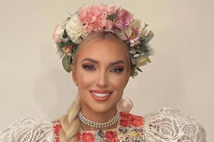 Slovensky den kroja ocaril divakov Simona moderovala