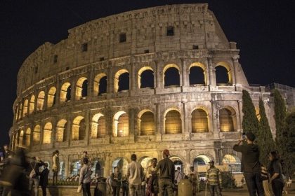 Na rockovy koncert do rimskeho Kolosea