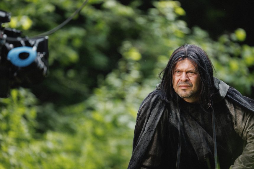 Pritazlivy slovensky herec sa zmenil na nepoznanie