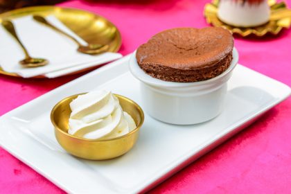 RECEPT Fantasticke cokoladove souffle z luxusnej cukrarne