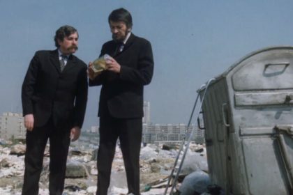 Klasicka sci fi komedia s nesmrtelnou dvojicou Lasica a Satinsky ako ufoni