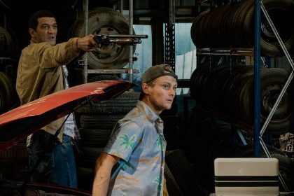 Obrnene auto vrazda a falosne obvinenie Tento francuzsky triler vas nenecha vydychnut