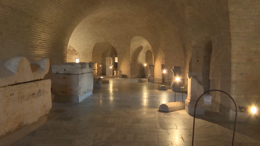 Vojenske opevnenie v Komarne skryva unikatne pamiatky z obdobia Rimskej rise ktore prezili takmer dve tisicrocia