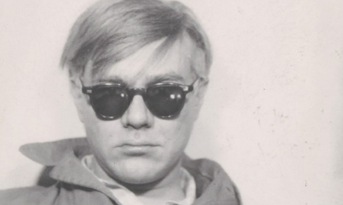 Zivotny pribeh Andyho Warhola Z chudobneho geta k ikone