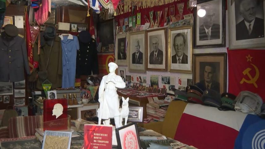 Filip s priatelmi vdychli veciam z byvalej CSR nove poslanie zalozili originalne muzeum ktore ludi vracia spat v case