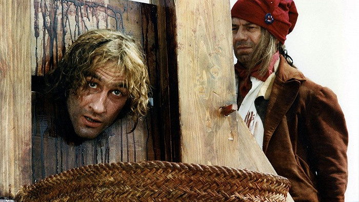 Herec Gerard Depardieu sa dostal pod gilotinu len vo filme Chceli ho popravit za skandaly