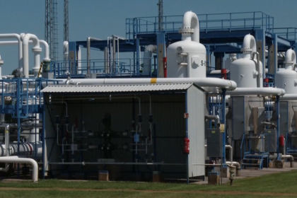 Utok Iranu na Katar prepisuje ceny zemneho plynu Analytici predpovedaju ze hrozba nedostatku suroviny ovplyvni aj ceny potravin