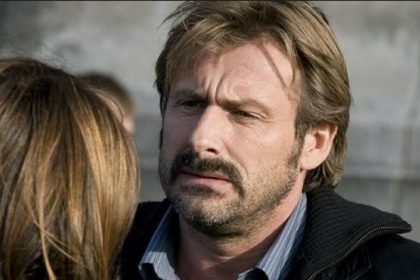 V malom meste sa naslo telo mladej zeny jej vrazda napadne pripomina davny zlocin