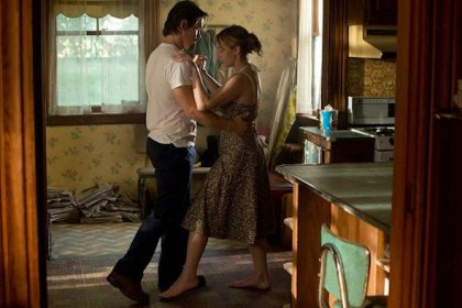 Vydrzi netradicny vztah Kate Winslet dlhse ako predlzeny vikend Sledujte americku dramu