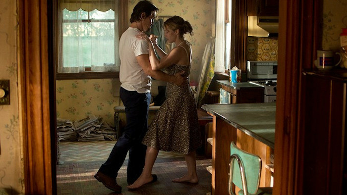 Vydrzi netradicny vztah Kate Winslet dlhse ako predlzeny vikend Sledujte americku dramu