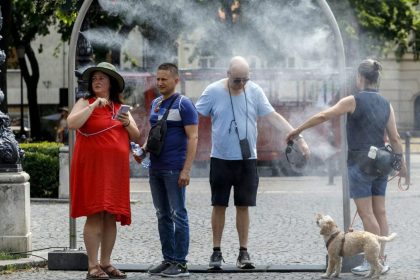 Meteorologovia varuju pred horucavami takmer v celom Slovensku V Bratislave bol v noci prekonany teplotny rekord