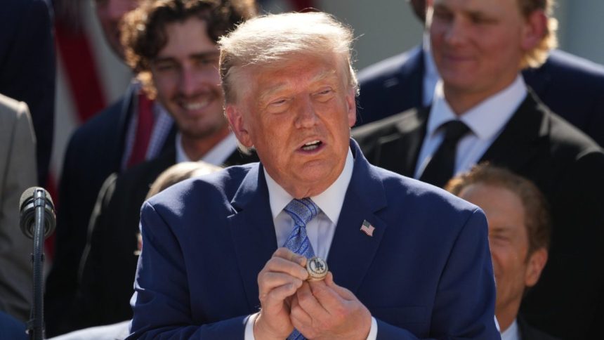 Donald Trump moze dohodou USA so Saudskou Arabiou spustit jadrove zavody na Blizkom vychode pise Foreign Policy