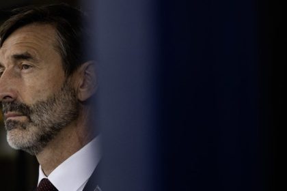 J Blanar odmieta tvrdenia o clenstve SR v koalicii ochotnych a ziada francuzsku ambasadu o vysvetlenie