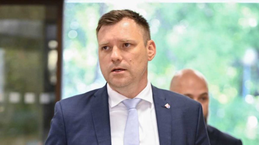 Lesy v narodnych parkoch budu spravovane inak Taraba hovori o efektivnejsom manamente