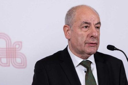 Madarsky parlament schvalil dodatok k ustave o odvolani prezidenta T Sulyoka