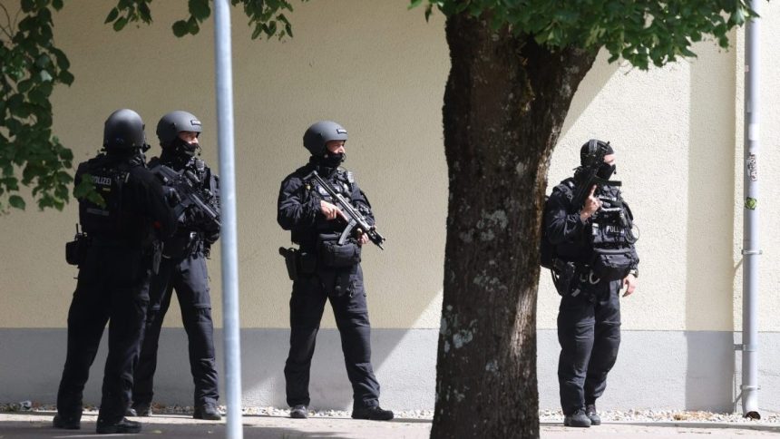 Nemecko zvysuje uroven ohrozenia plany utokov proti nasej krajine su zjavne varuje minister
