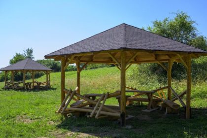 Postavit si altanok alebo sopu uz nemusel byt problem Pri drobnych stavbach pravdepodobne ubudne byrokracia