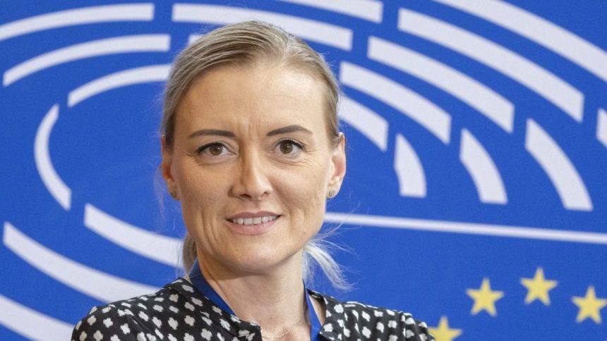 Suboj o post predsedu Presovskeho kraja Za Smer kandiduje Lassakova postavi sa proti Mazurekovi Migalovi a Majerskemu