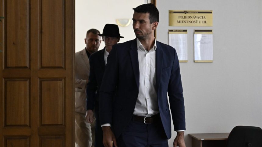 Sud oslobodil Kuffovcov od obzaloby v pripade nebezpecneho vyhrazenia farmarovi z Kezmarku