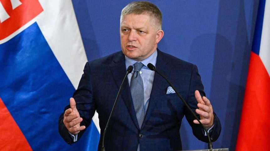 Vlada reaguje na spravu EK o stave pravneho statu Komisia pouziva dvojak meter