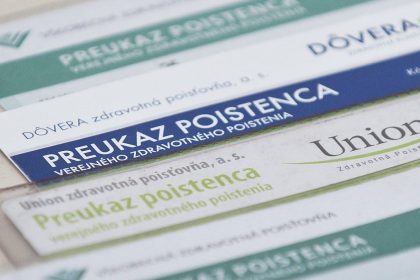 Zdravotne poistovne Dovera a Union sa zlucia podpsali zmluvu o prevode akcii