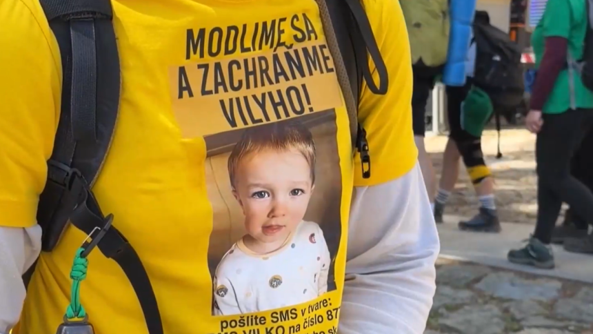 otec maleho vilka sa vybral na put do levoce hlada peniaze na genovu liecbu pre syna ktoreho trapi tazka choroba