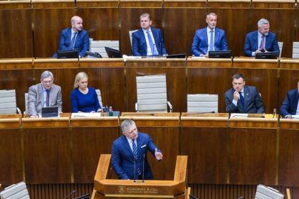 prieskum nms volby by vyhralo ps len s miernym naskokom pred smerom mensie strany rastu na ukor velkych