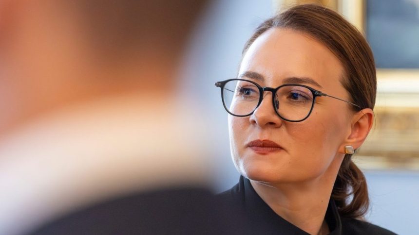 ukrajinska premierka predlozila parlamentu svoju demisiu krajina sa pripravuje na zmenu vlady