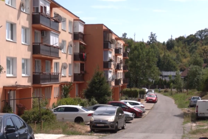 Najmenej na Slovensku zarabaju ludia v dvoch okresoch Odbornici tvrdia ze za to moze aj nizka urove vzdelania