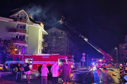 do byto vky vo zvolene udrel blesk pri galante po nocnych burkach vyhlasili mimoriadnu situaciu