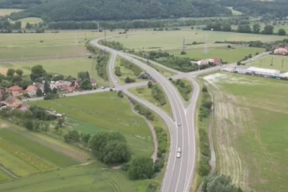 Česi stavajú diaľnicu do Púchova, Slováci len študujú. Obciam hrozí nápor kamiónov