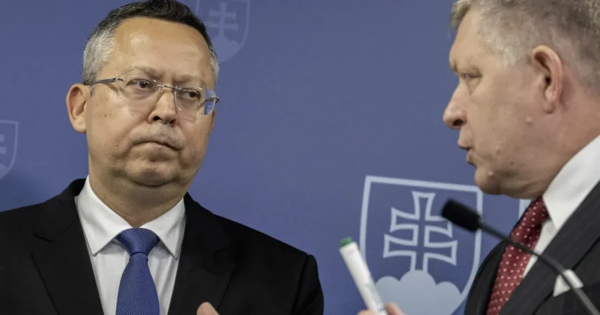 Dlh Slovenska rastie, rozpočtová rada varuje pred porušením ústavného zákona