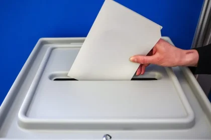 Do spojených župných a komunálnych volieb zostáva mesiac. Favoriti sú jasní