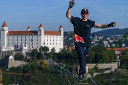 Jaan Roose chce v Bratislave prekonať svetový rekord, čaká ho 12 hodín