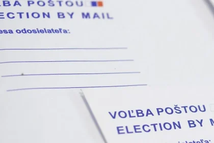 Koalícia sa dohodla na zrušení voľby poštou. PS by ju obnovilo