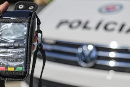 Ministerstvo vnútra zvažuje zrušenie platenia blokových pokút v hotovosti