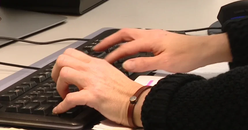 Odborári žiadajú kratší čas aj viac dovolenky, rokovali so štátom