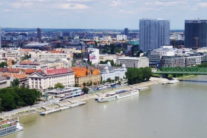 Rebríček ukázal, kde sa na Slovensku žije najlepšie: Prvá je Bratislava, posledná Revúca