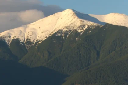 Tatry hlásia prvé lavínové nebezpečenstvo, turisti by si mali cestu dobre premyslieť