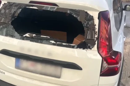 V Košiciach vykradli stovky áut. Zlodejov láka náradie či elektronika
