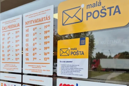 V Šali otvorili prvú poštu v predajni potravín, ponúka základné služby