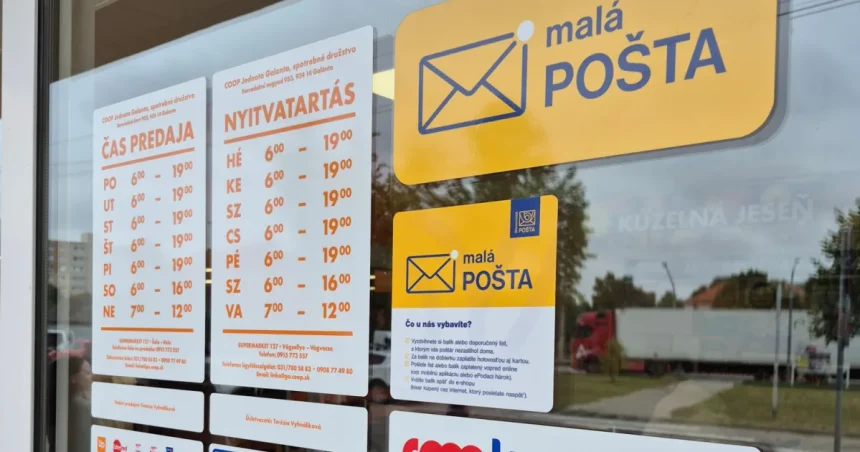 V Šali otvorili prvú poštu v predajni potravín, ponúka základné služby