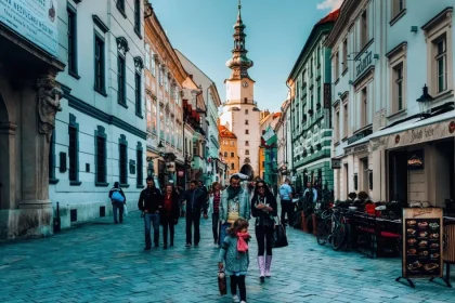 Bratislavský kraj má najnižší podiel ľudí ohrozených chudobou v EÚ