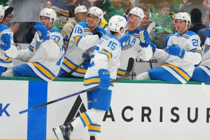 Dvorský skóroval prvýkrát v NHL a bol vyhlásený za hviezdu zápasu