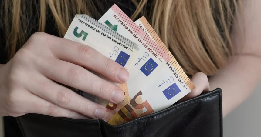 Každá piata domácnosť na Slovensku je po zaplatení výdavkov na nule či v mínuse
