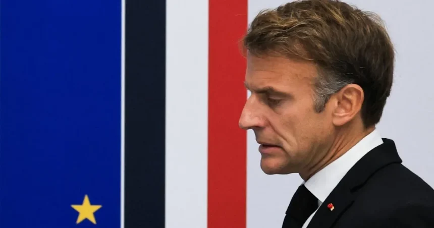 Macron sľúbil tvrdý zásah proti tým, čo chceli zvrhnúť republiku