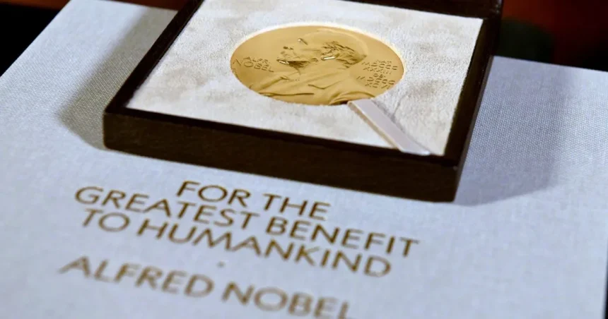 Nobelovu cenu za medicínu získali traja vedci za výskum svetlom riadených iónových kanálov